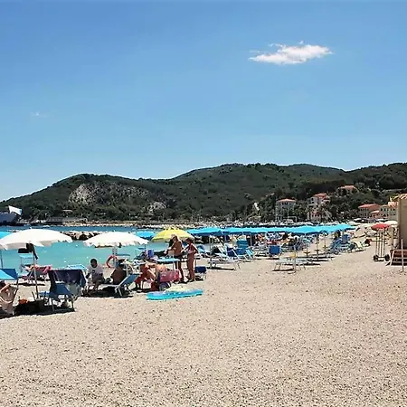 Stupendo In Un Castello Riva Al Mare Apartment